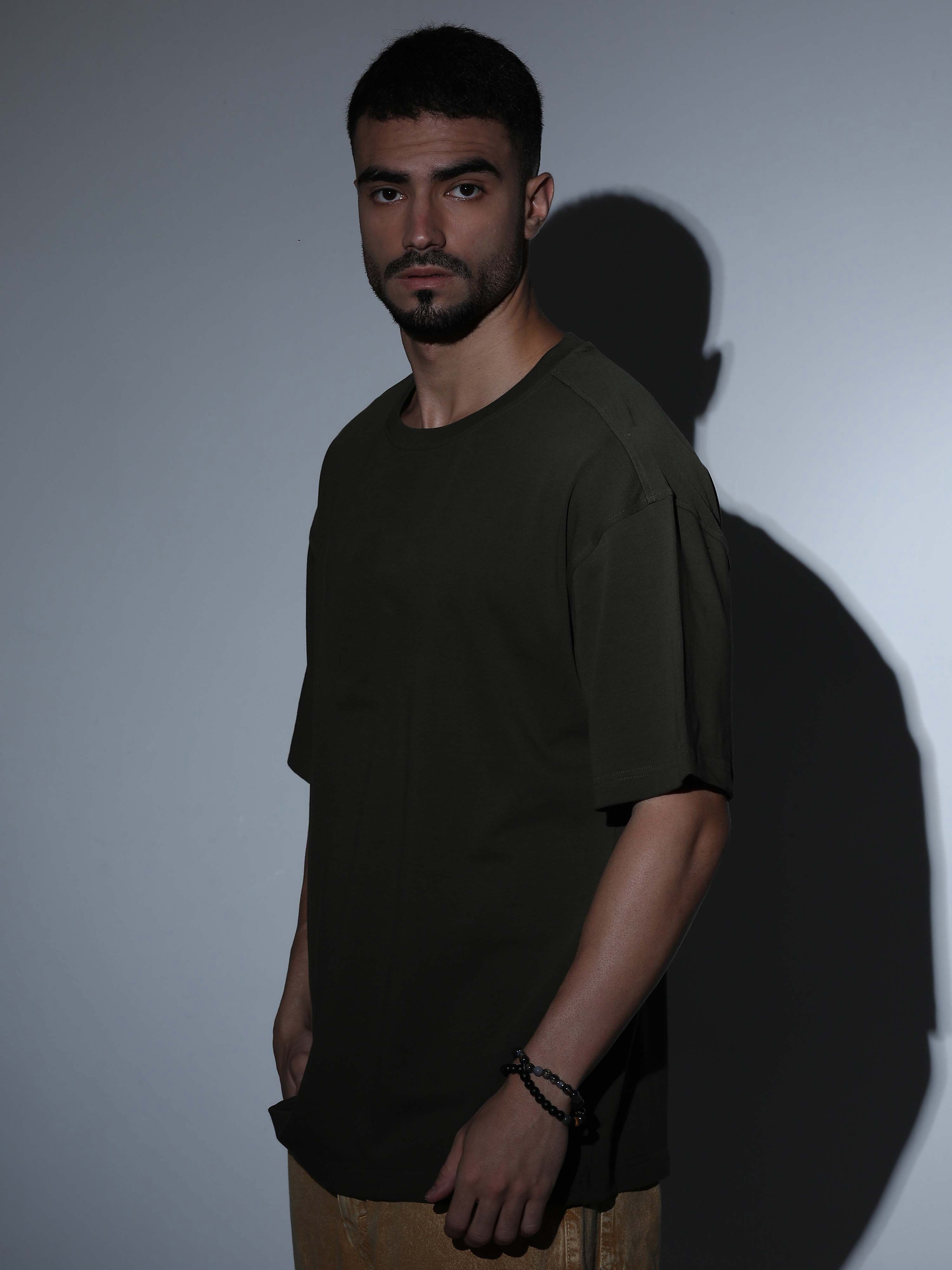 Oversized Tee Heavy Jersey Cotton Olive Green - Neck Detail Close