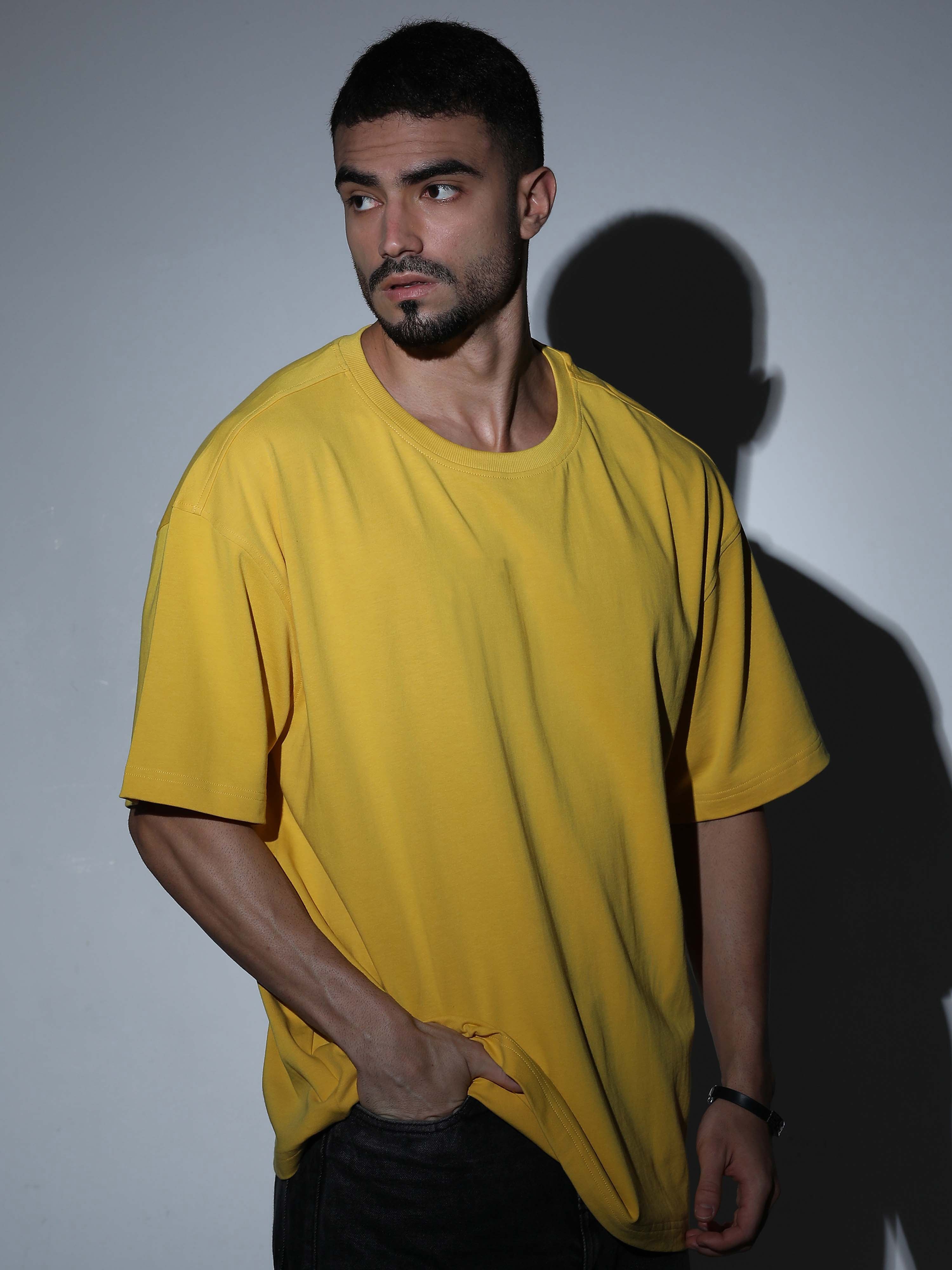 Oversized Tee Heavy Jersey Cotton Mustard Yellow - Neck Detail Close Up