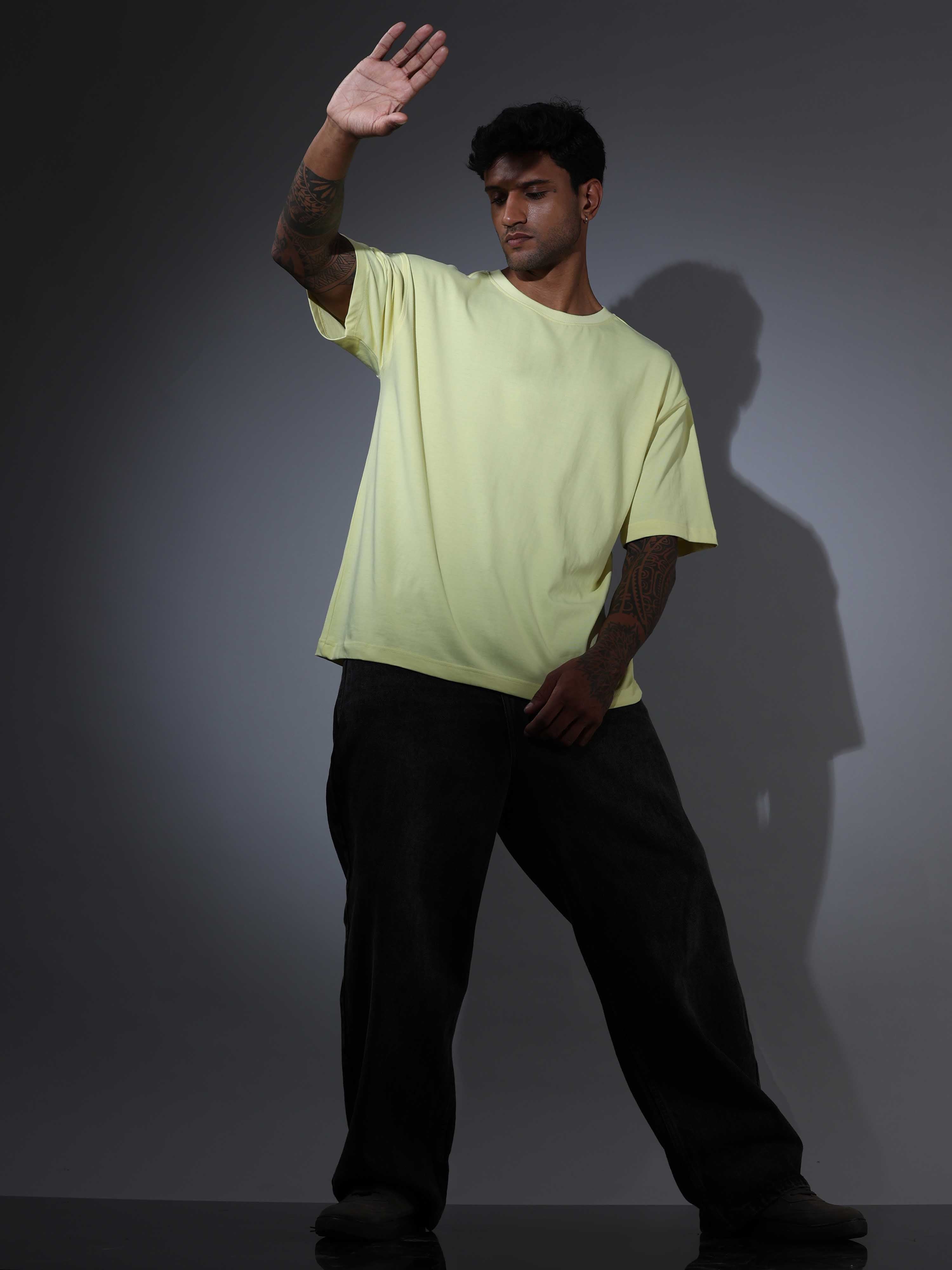 Oversized Tee Heavy Jersey Cotton Lemon Yellow - Front Arms Crossed
