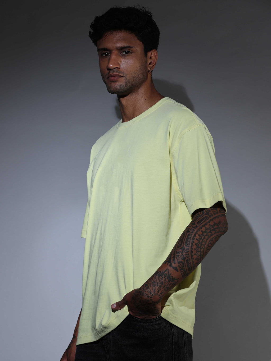Oversized Tee Heavy Jersey Cotton Lemon Yellow - Front Torso Close