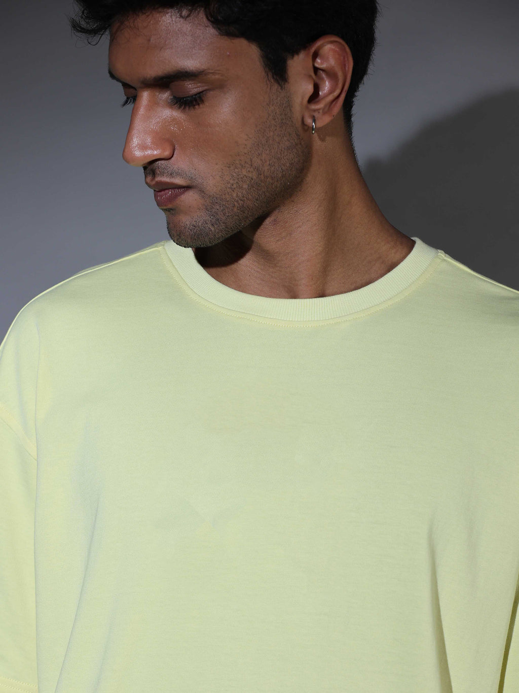 Oversized Tee Heavy Jersey Cotton Lemon Yellow - Side Look Tattooed Arms