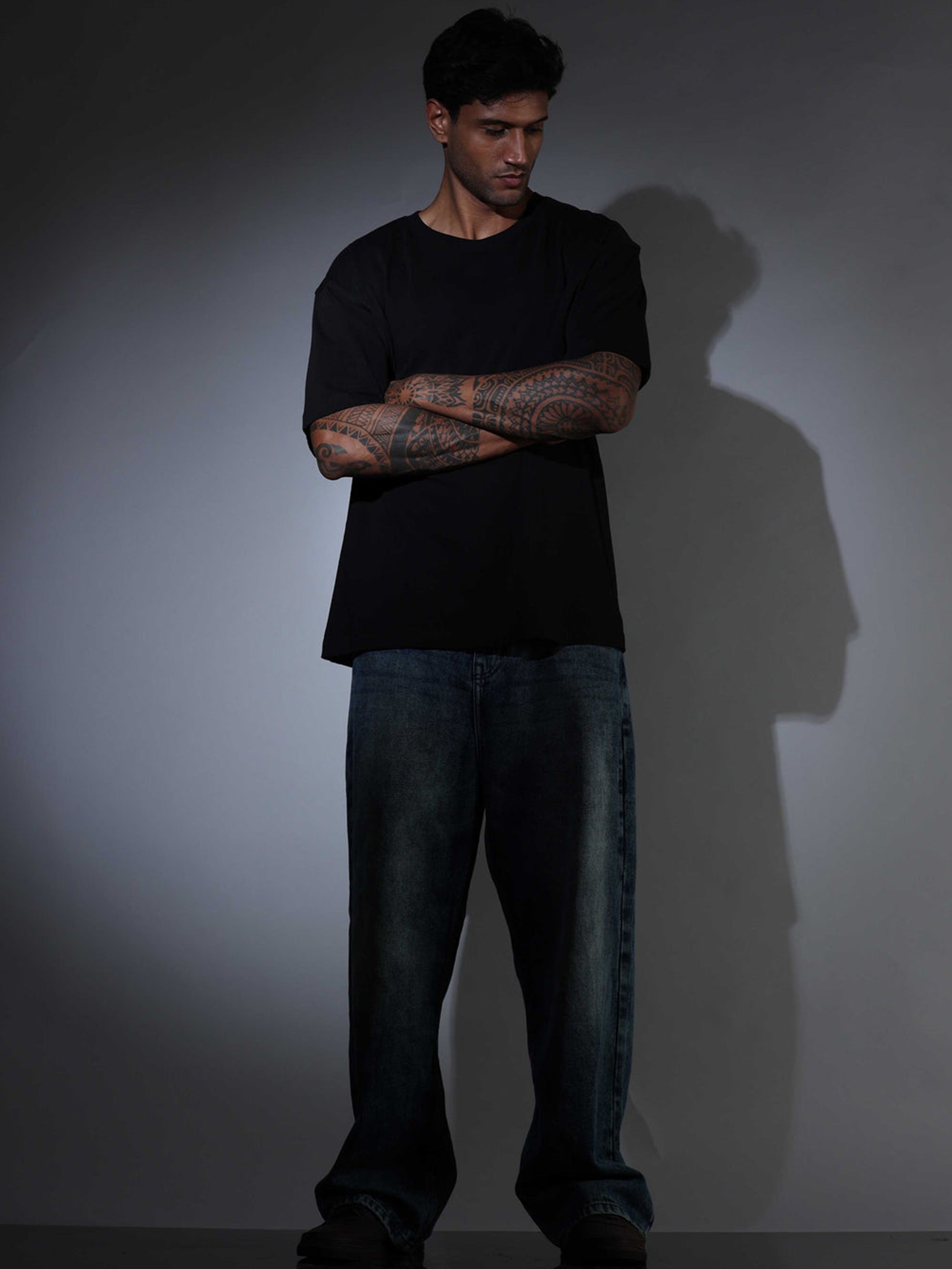 Oversized Tee Heavy Jersey Cotton Black - Front Hands In Pocket