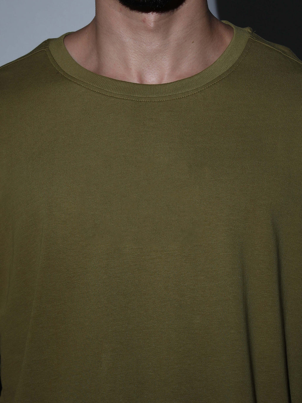 Oversized Tee Heavy Jersey Cotton Olive Green - Full Body Walk Front